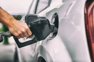 تاثیر بنزین معمولی بر خودروهای وارداتی